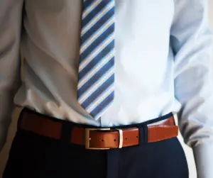 can you wear a brown belt with black pants