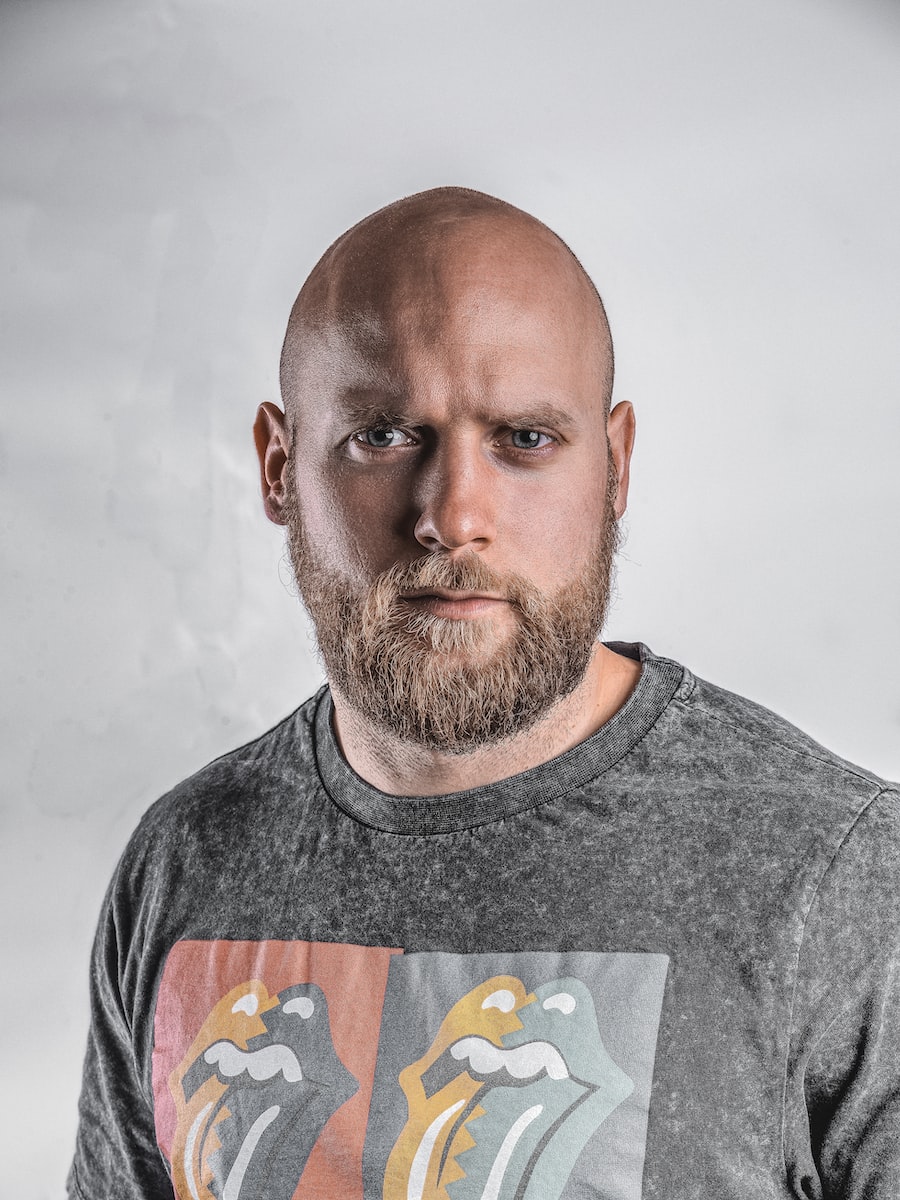 How to Keep a Bald Head Smooth Without Shaving