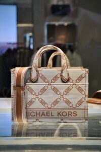 Michael Kors é uma marca de designer