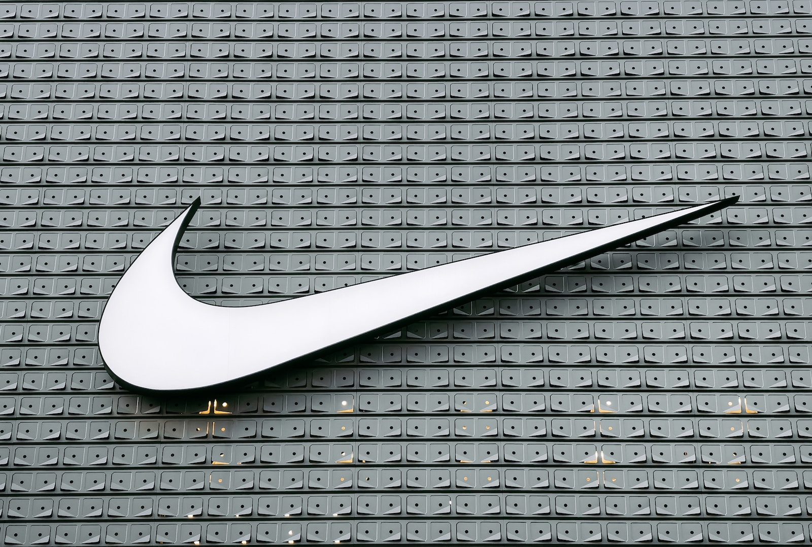 Является ли Nike дизайнерским брендом?